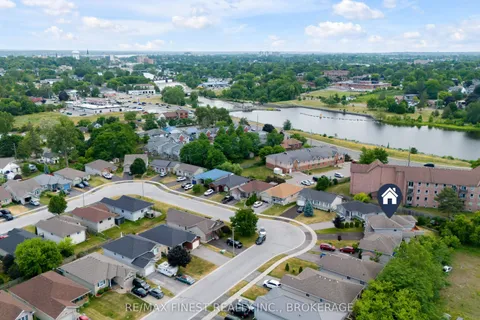 43 Follwell Crescent, ON K8N 5Z6
