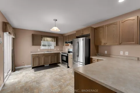 43 Follwell Crescent, ON K8N 5Z6