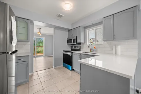 1318 Brackenwood Crescent, ON K7P 2W2