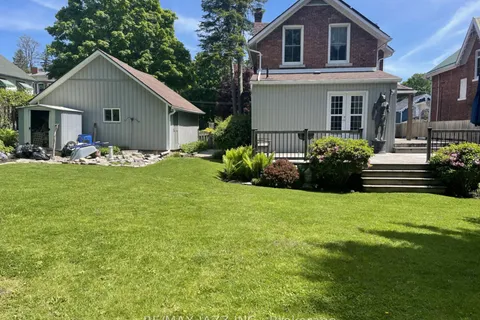 122 Richard Street, ON K7R 2T4