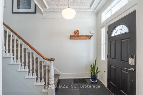 122 Richard Street, ON K7R 2T4