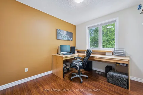 9 Dunhill Crescent, ON N1H 8A3