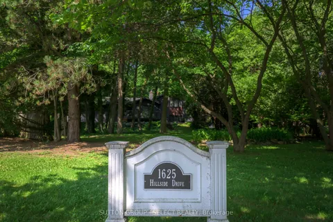 1625 Hillside Drive, ON N6G 2R1