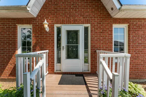 143 Greenlees Drive, ON K7K 6R5