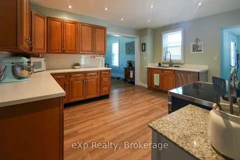 594 10th A Street, ON N4K 3R6