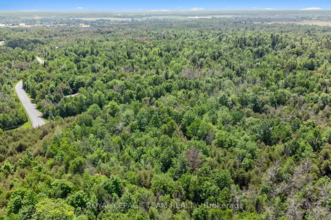 L2- 3575 Paden Road, ON K0A 2T0