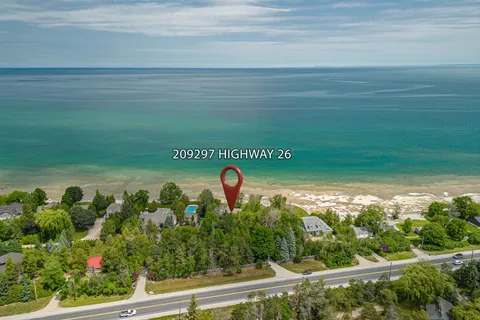 209297 26 Highway, ON L9Y 3Z2