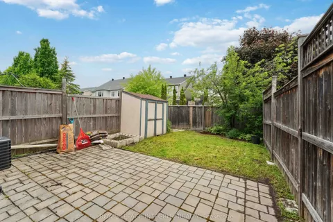 141 Lockhaven Private, ON K2J 5L6