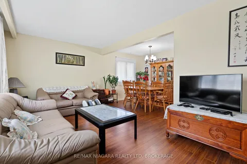 6 VANIER Court, ON L2N 6C8