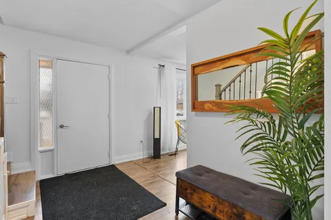 102 Dundee Drive, ON N3W 1J8