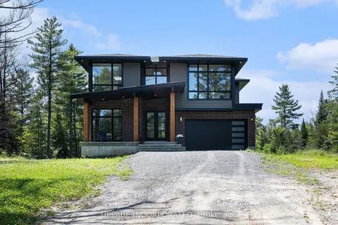 2068 Richmond Road, ON K7A 4S7