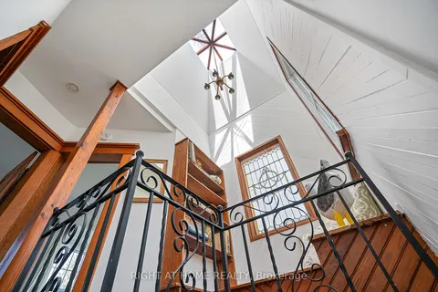 8 Luther Avenue, ON L0S 1J0