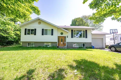 12 Hydro Bay Road, ON K0J 1K0