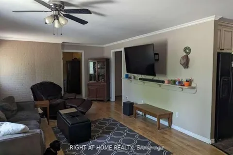 4 Lakeshore Road, ON K0K 2M0