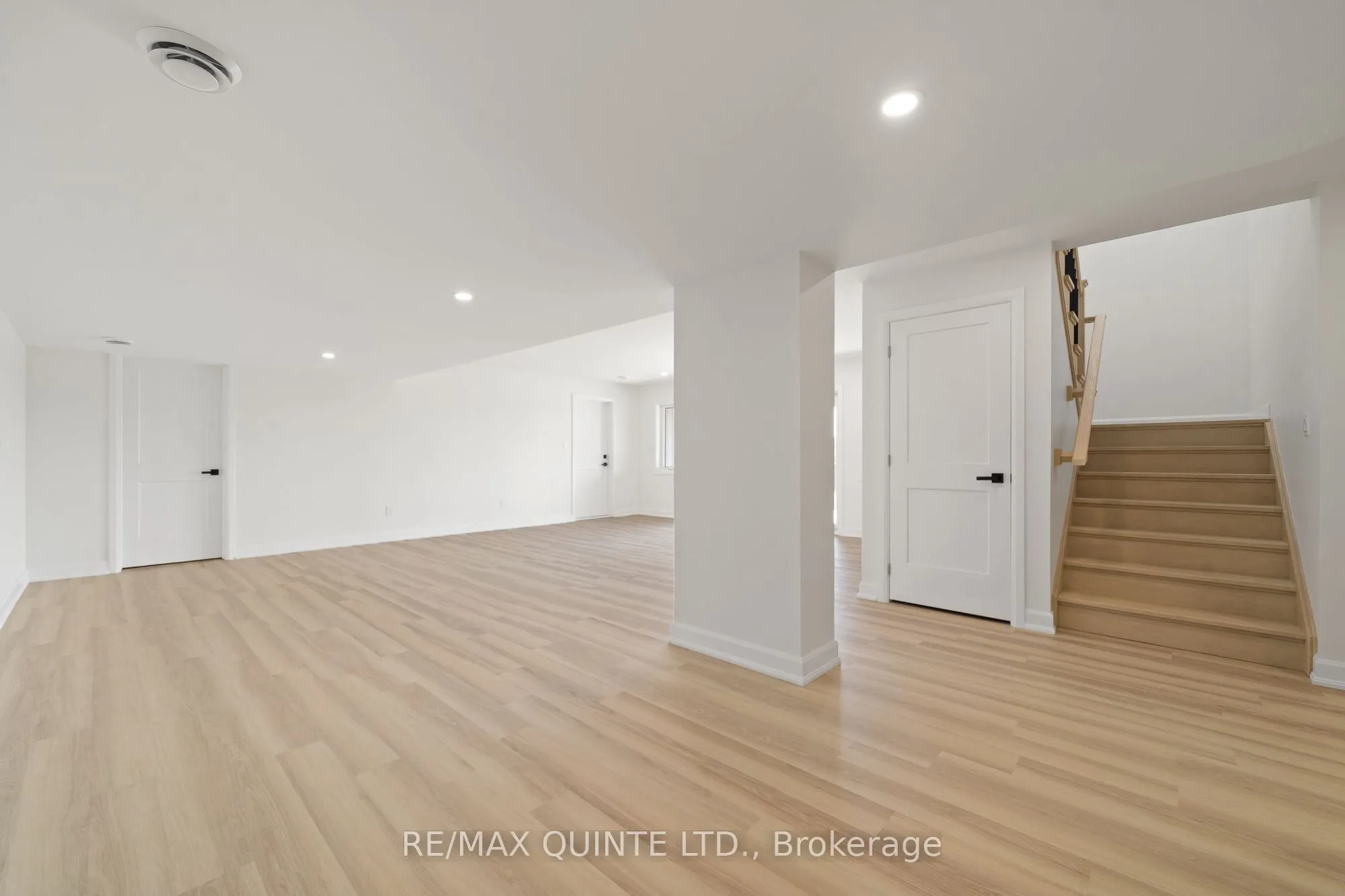 171 Pine Hill Crescent, ON K0K 3E0