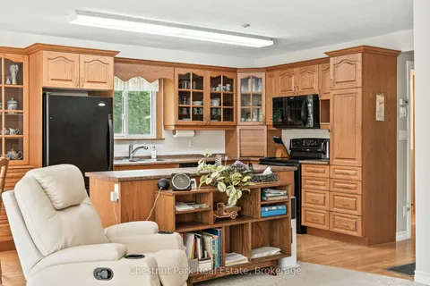 1054 Green Lake Road, ON K0M 1J1