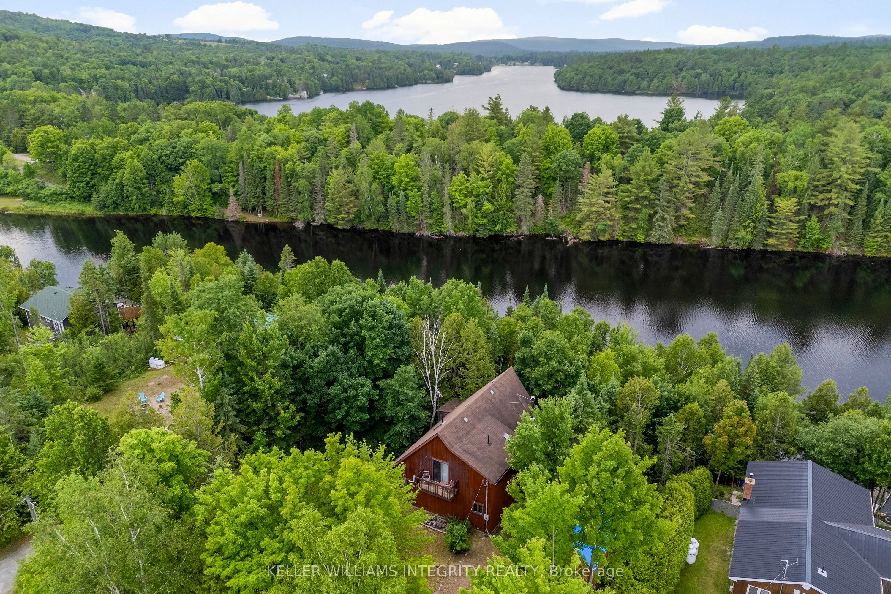 6059 CENTENNIAL Drive, ON K7V 3Z9