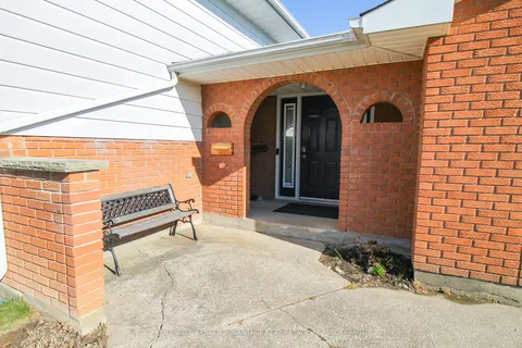 36 Wellbrook Boulevard, ON L3C 5T4