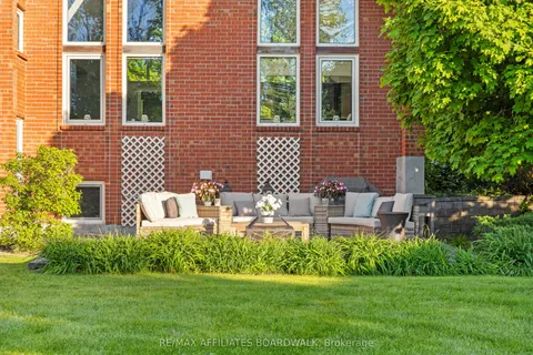 1700 Lakeshore Drive, ON K4P 1H1