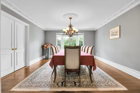 211 Northcote Place, ON K1M 0Y7