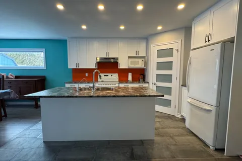 306 Belfort Crescent, ON K6H 0H3