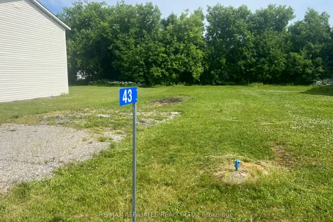 43 King Street, ON K7A 3E2