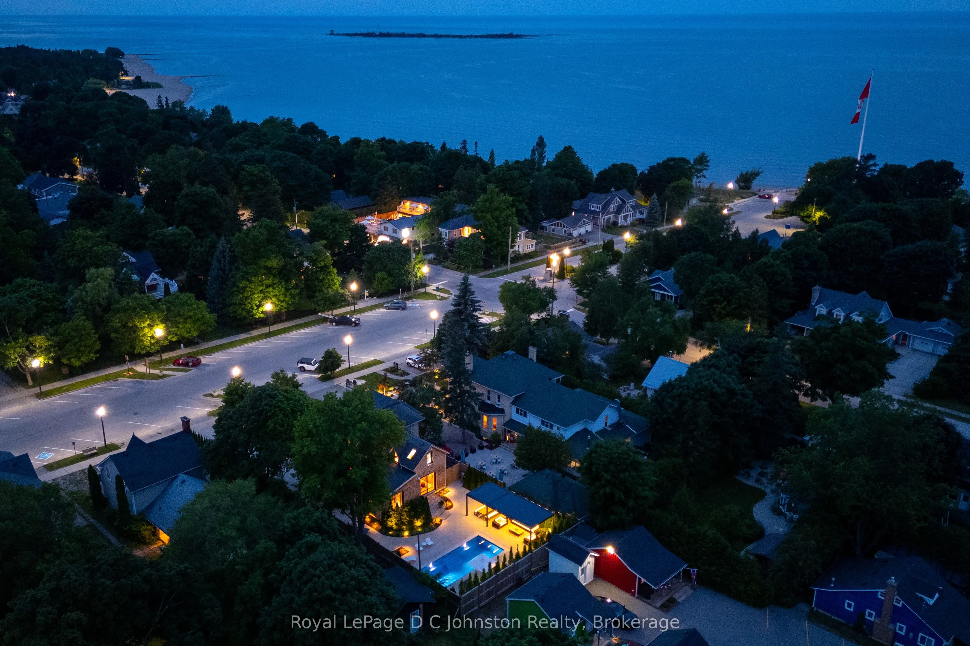 126 High Street, ON N0H 2L0