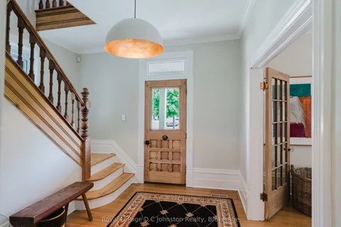 126 High Street, ON N0H 2L0