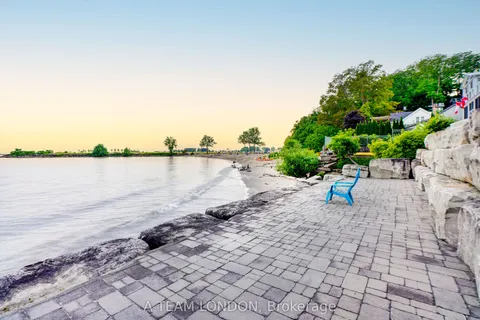 236 Edward Street, ON N5L 1A4