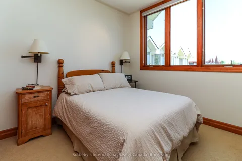 224 Blueski George Crescent, ON L9Y 0V6