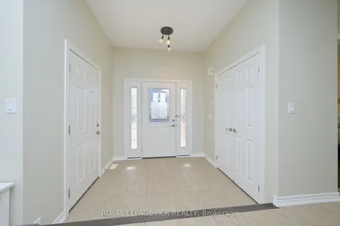 200 Kingfisher Drive, ON L9W 0B3