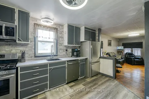 77 Teeple Street, ON N4S 3Y8