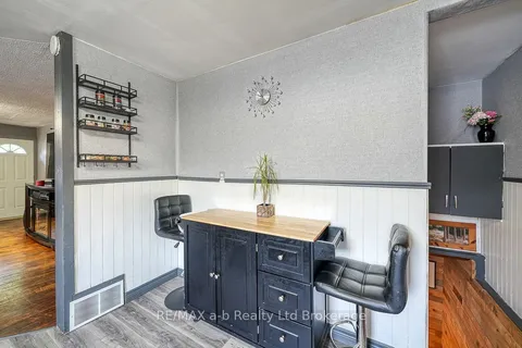 77 Teeple Street, ON N4S 3Y8