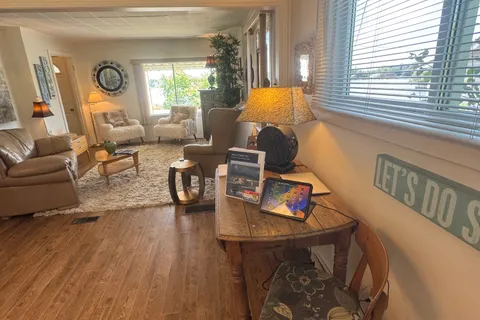 63 EDGEWATER Boulevard, ON K9H 1A4