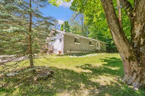 504 South Waseosa Lake Road, ON P1H 2N5