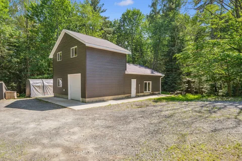 504 South Waseosa Lake Road, ON P1H 2N5