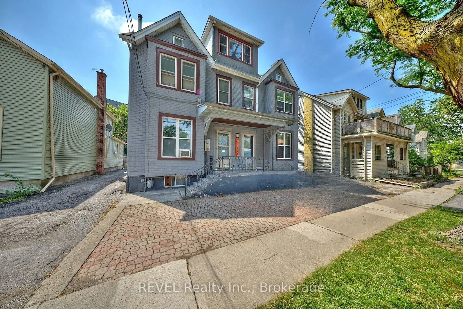 50 Welland Avenue, ON L2R 2M5