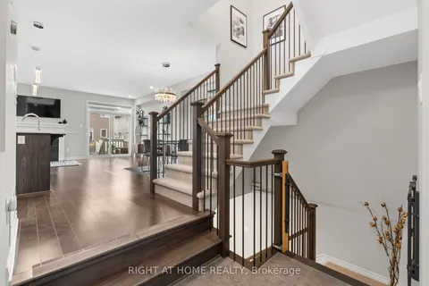 5 Merrill Street, ON K2S 2M8