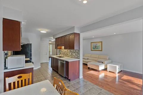 752 Paris Boulevard, ON N2T 2Y1