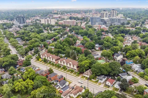 156 York Road, ON N1E 3E9