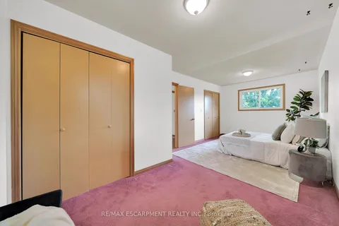 150 Victoria Street, ON N3Y 1L8