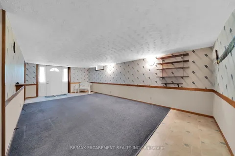 150 Victoria Street, ON N3Y 1L8