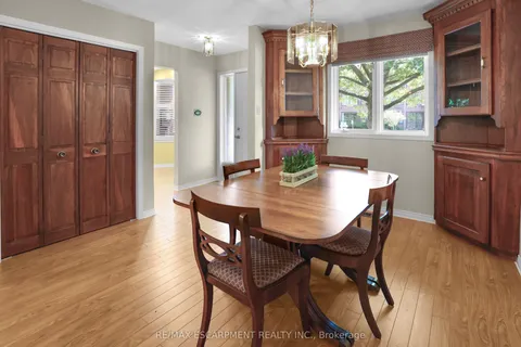 23 Robinson Street, ON L3M 3C8