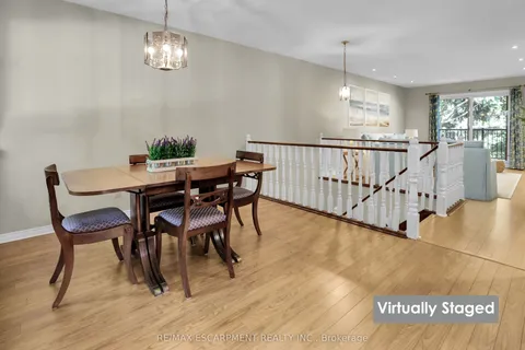 23 Robinson Street, ON L3M 3C8