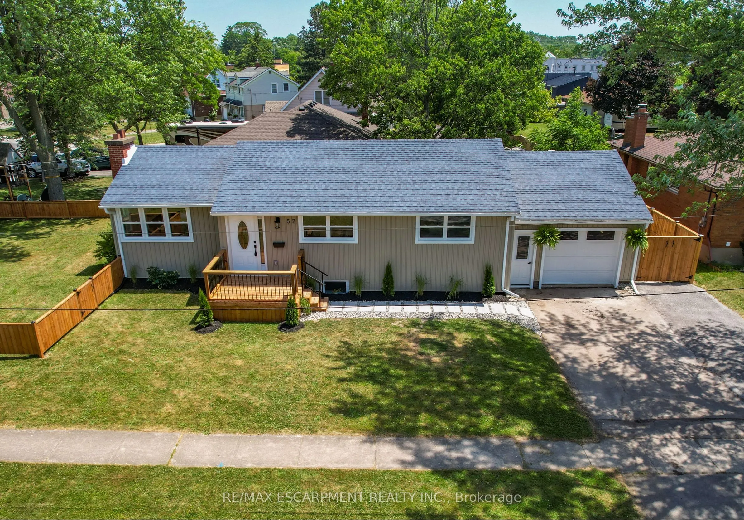 52 Valencourt Drive, ON L3C 1M8