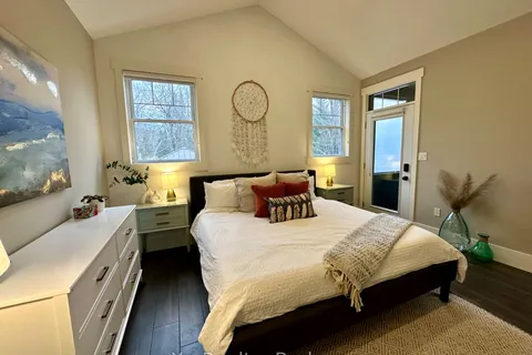 10 Woodstream Drive, ON P1H 0B7