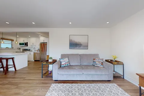162 Queen Street, ON K0M 1N0