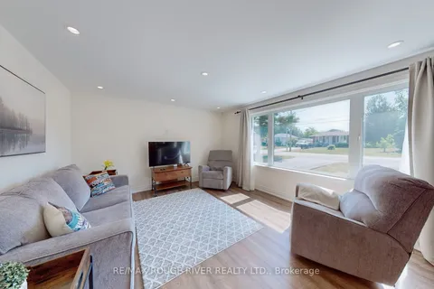 162 Queen Street, ON K0M 1N0