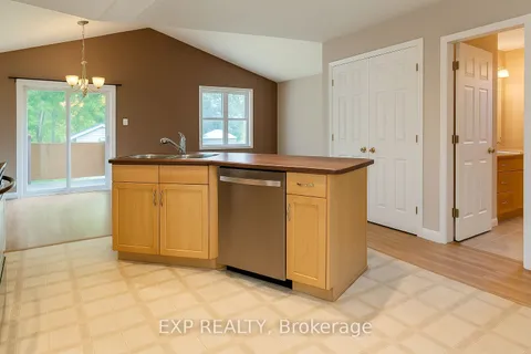 1023 Vista Barrett Private, ON K4P 1C8