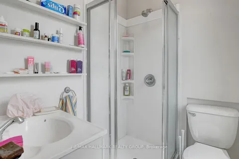 120 Strathcona Avenue, ON K1S 1X6